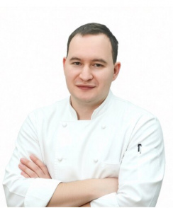 Иваничев Евгений Алексеевич стоматолог