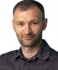 Манашев Георгий Геннадьевич стоматолог